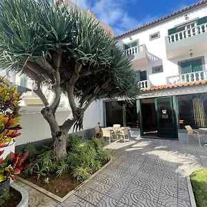 Pensionat Valhalla Panorama - The Old Residencial Pina, Funchal (Madeira)